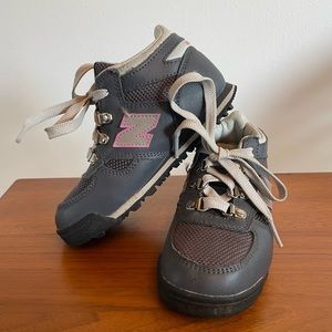 Vintage New Balance kids hiking boot